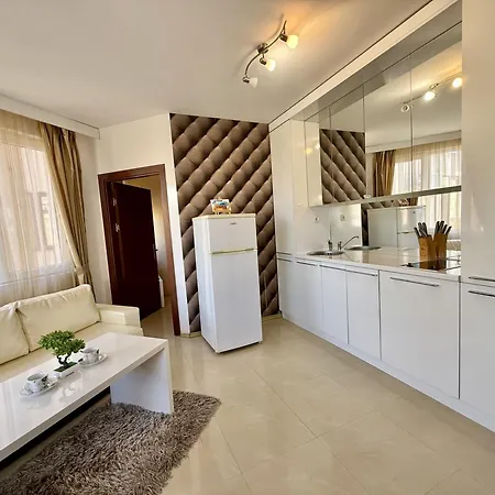 Emerald Paradise - Menada Apartment