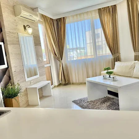 Apartment Emerald Paradise - Menada