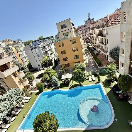 Emerald Paradise - Menada Slăntjev Brjag