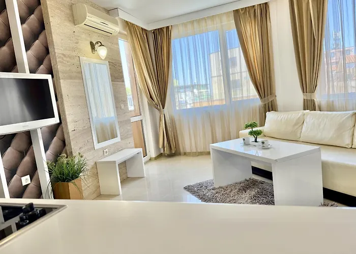 شقة Emerald Paradise - Menada