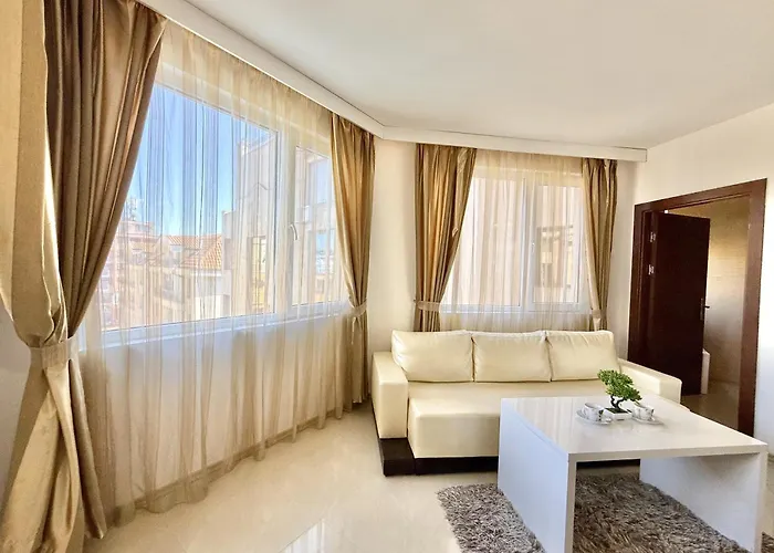 Emerald Paradise - Menada * ساني بيتش