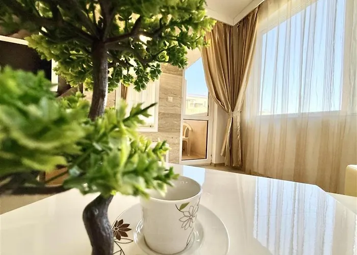 Emerald Paradise - Menada ساني بيتش