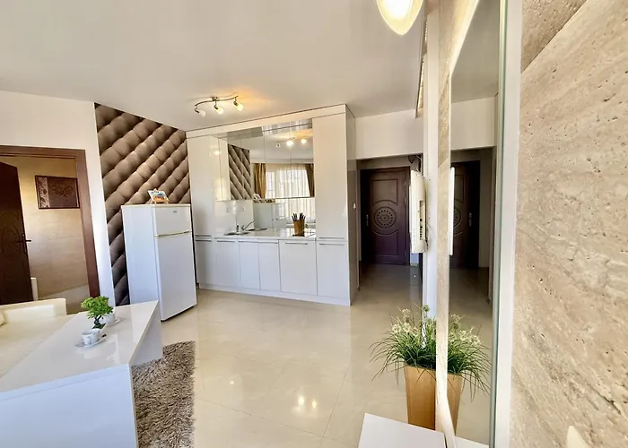 Emerald Paradise - Menada شقة ساني بيتش