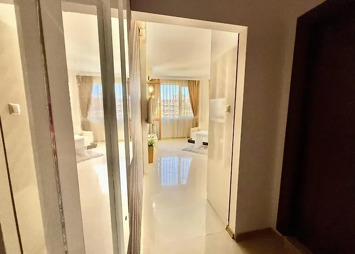 Emerald Paradise - Menada شقة